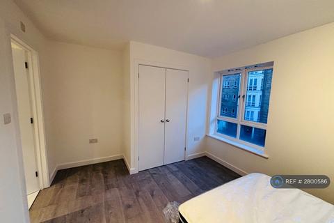 undefined, St Davids Square, London, E14