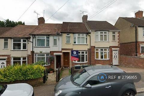 1 bedroom in a house share to rent, Preston Gardens, Luton, LU2