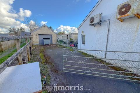 undefined, Boncath, SA37
