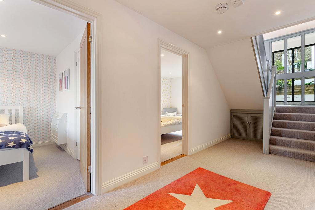 19 Hallway Dartway