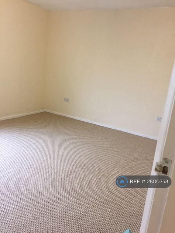 Large Bedroom
