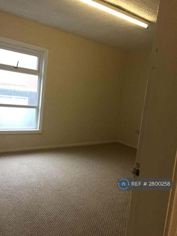 Large Bedroom