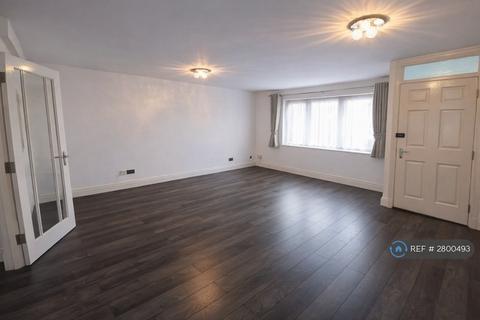Brook Court, Brentford, TW8