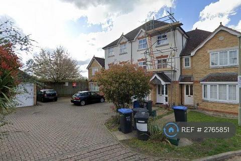6 bedroom terraced house to rent, Nightingale Shott, Egham, TW20