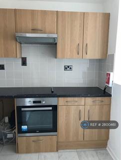 2 bedroom maisonette to rent, Boyce Road, Stanford-Le-Hope, SS17