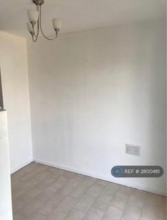 2 bedroom maisonette to rent, Boyce Road, Stanford-Le-Hope, SS17