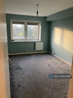 2 bedroom flat to rent, Sawyers Close, Windsor, SL4