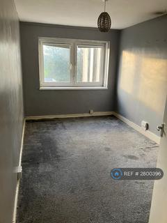 2 bedroom flat to rent, Sawyers Close, Windsor, SL4