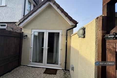 1 bedroom detached house to rent, Bodley Road, Greater London, KT3