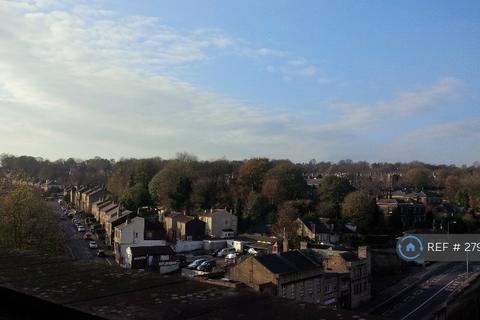 1 bedroom penthouse to rent, Sprinkwell Mill, Dewsbury, WF13