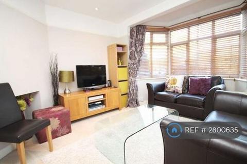 undefined, Twickenham, Twickenham, TW2