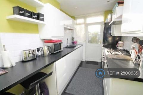 undefined, Twickenham, Twickenham, TW2