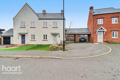 Foxglove Close, Northampton