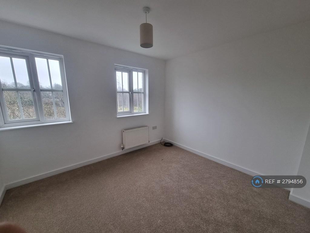 Bedroom 2 (1f)