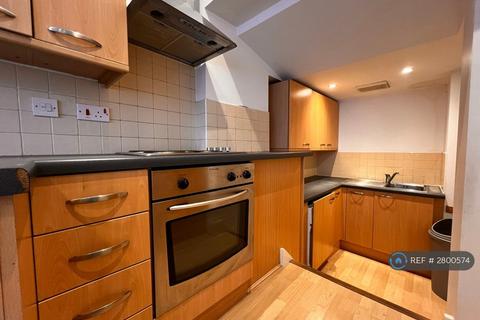 1 bedroom flat to rent, Eastgate, Leeds, LS2