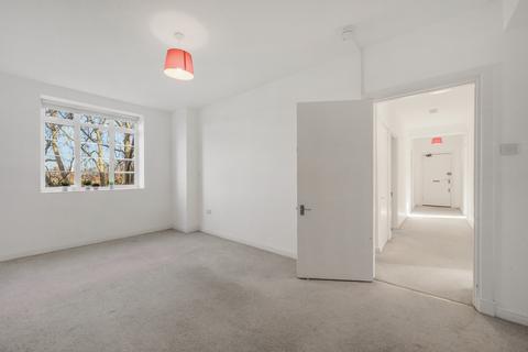5 bedroom flat for sale, Latymer Court, Hammersmith Road, Hammersmith, W6