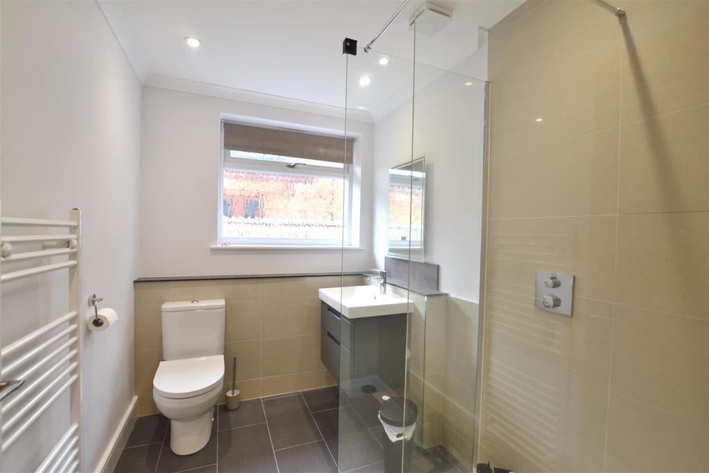 Shower Room.JPG