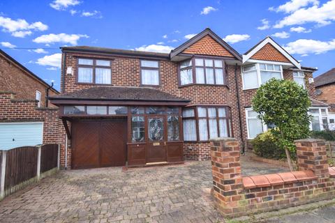 4 bedroom semi-detached house for sale, Exeter Road, Davyhulme, M41