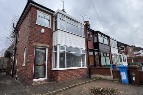 2 bedroom semi-detached house to rent, West Marwood Street, Salford M7
