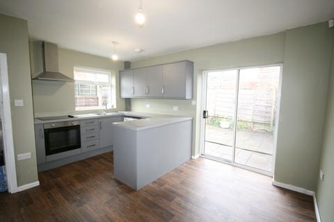 2 bedroom semi-detached house to rent, West Marwood Street, Salford M7