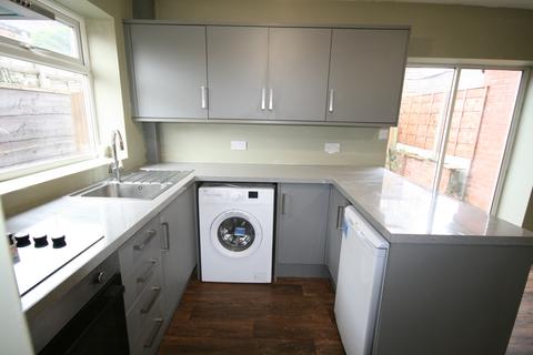 2 bedroom semi-detached house to rent, West Marwood Street, Salford M7