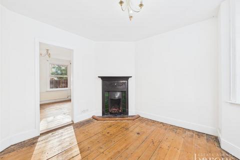 3 bedroom terraced house for sale, Sarum Hill, Basingstoke RG21