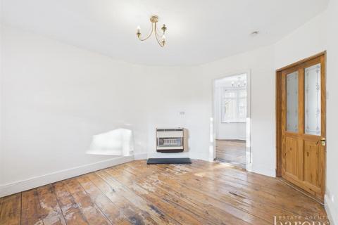 3 bedroom terraced house for sale, Sarum Hill, Basingstoke RG21