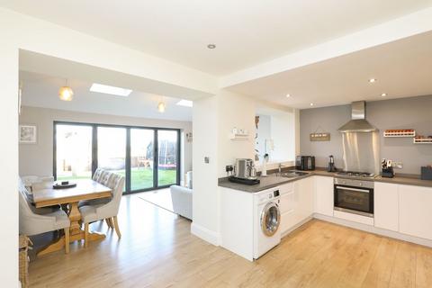 3 bedroom semi-detached house for sale, Hollys House Road, Rotherham S65