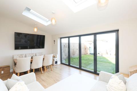 3 bedroom semi-detached house for sale, Hollys House Road, Rotherham S65
