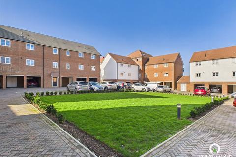 2 bedroom flat for sale, Pictor Drive, Kent CT9