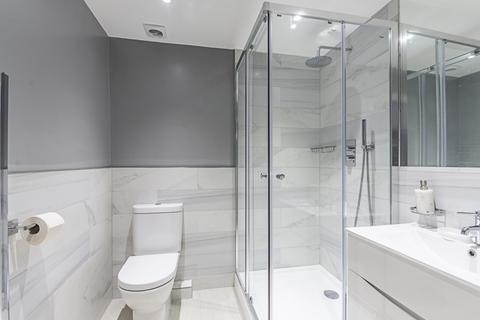 3 bedroom apartment to rent, Queen's Gate Gardens South Kensington SW7