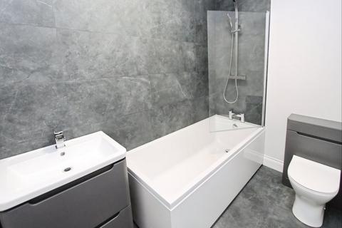 2 bedroom flat for sale, Silk Street, Paisley, PA1