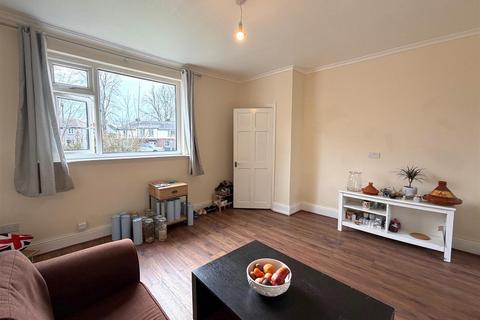 3 bedroom semi-detached house for sale, Southfield Drive, Westhoughton, Bolton