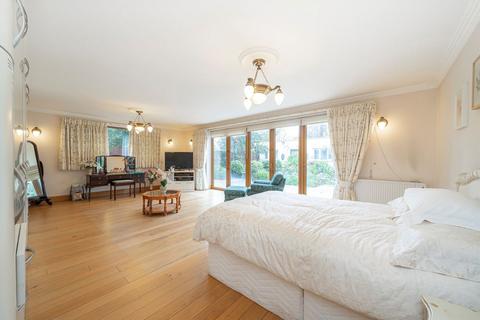 undefined, Lingwood Gardens, Isleworth TW7