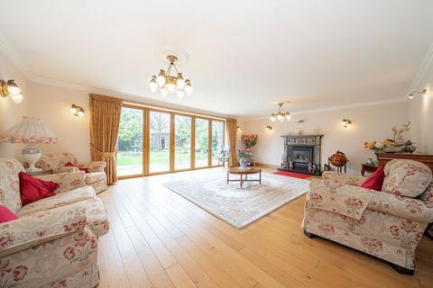undefined, Lingwood Gardens, Isleworth TW7