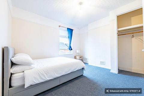 2 bedroom terraced house for sale, Finsbury Avenue, Nottingham, NG2