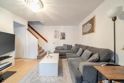 1 bedroom house for sale, Newcombe Rise, Yiewsley, West Drayton