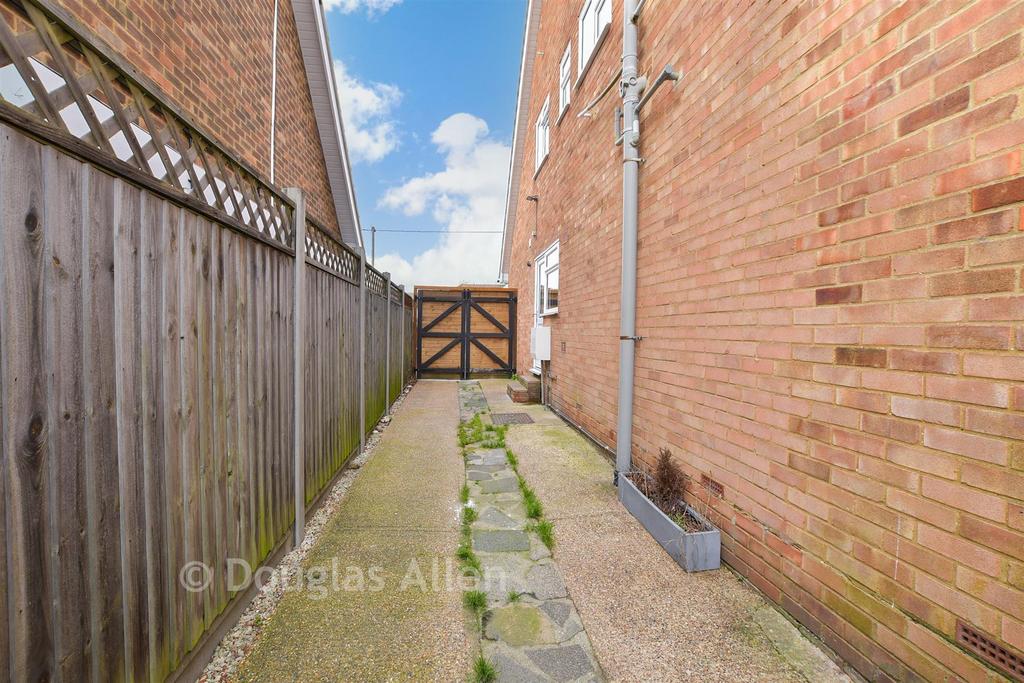 Driveway/Parking