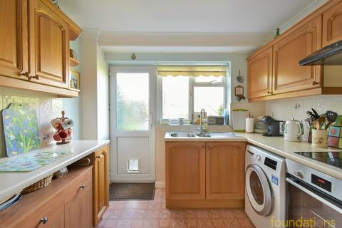 3 bedroom end of terrace house for sale, Links Drive, Bexhill-on-Sea, TN40