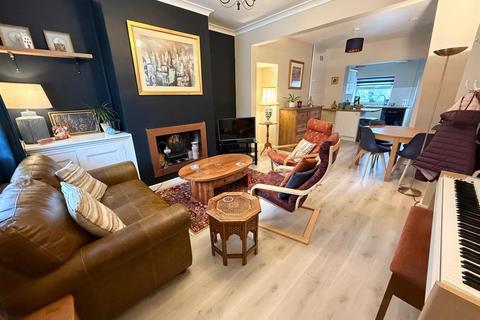 4 bedroom terraced house for sale, Hope Street West, Macclesfield