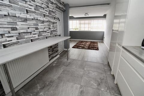 2 bedroom flat for sale, Hilleys Croft, Birmingham B37