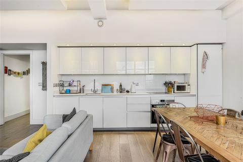 2 bedroom apartment to rent, Chatham Place, London, E9