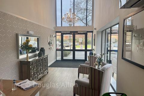 undefined, Alderton Hill, Loughton, Essex