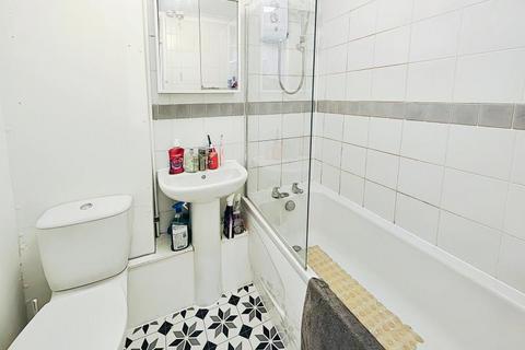 undefined, Deans Mead, Bristol BS11
