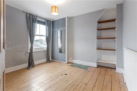 3 bedroom apartment for sale, Dalyell Road, London, SW9