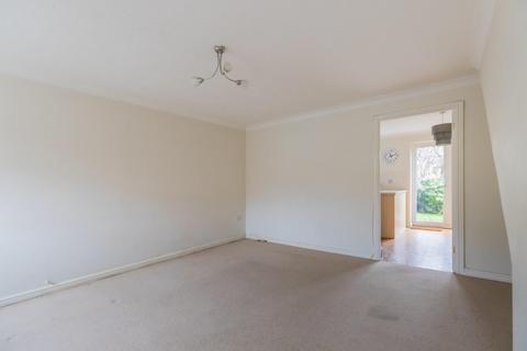 undefined, Camnant, Ystrad Mynach CF82