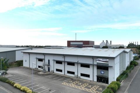 Warehouse to rent, Unit 18, Titan Drive, Fengate East Peterborough PE1 5XG