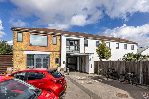 Office to rent, 32 Gould Rd Twickenham TW2 6RS
