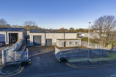 Warehouse to rent, Ennis Clos Manchester M23 9GE