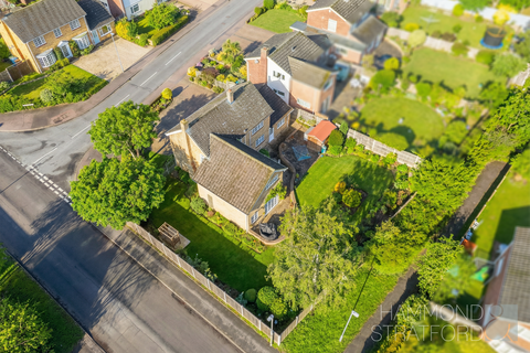 4 bedroom detached house for sale, Cranleigh Rise, Eaton
